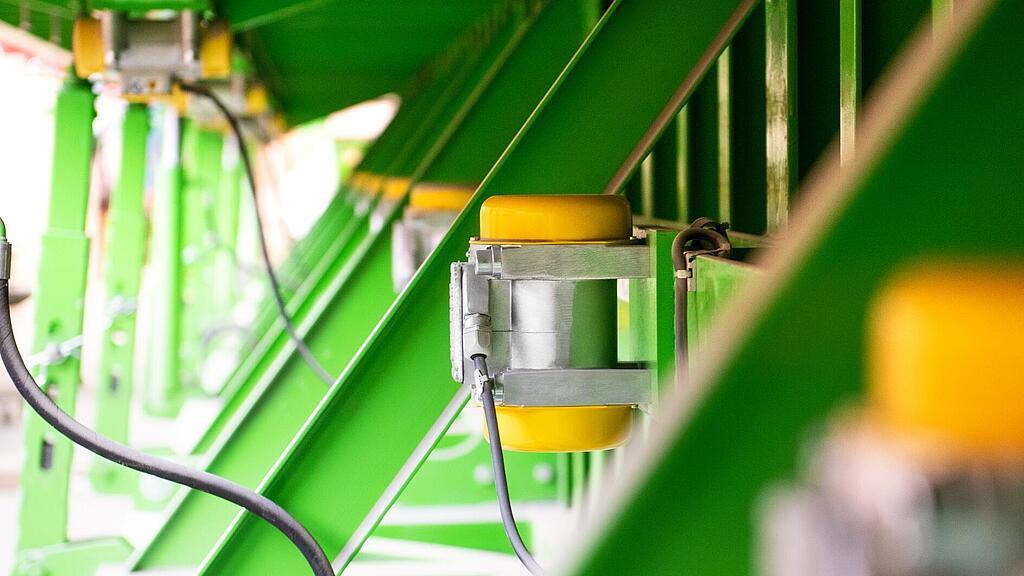 Wacker Neuson external vibrators in application.